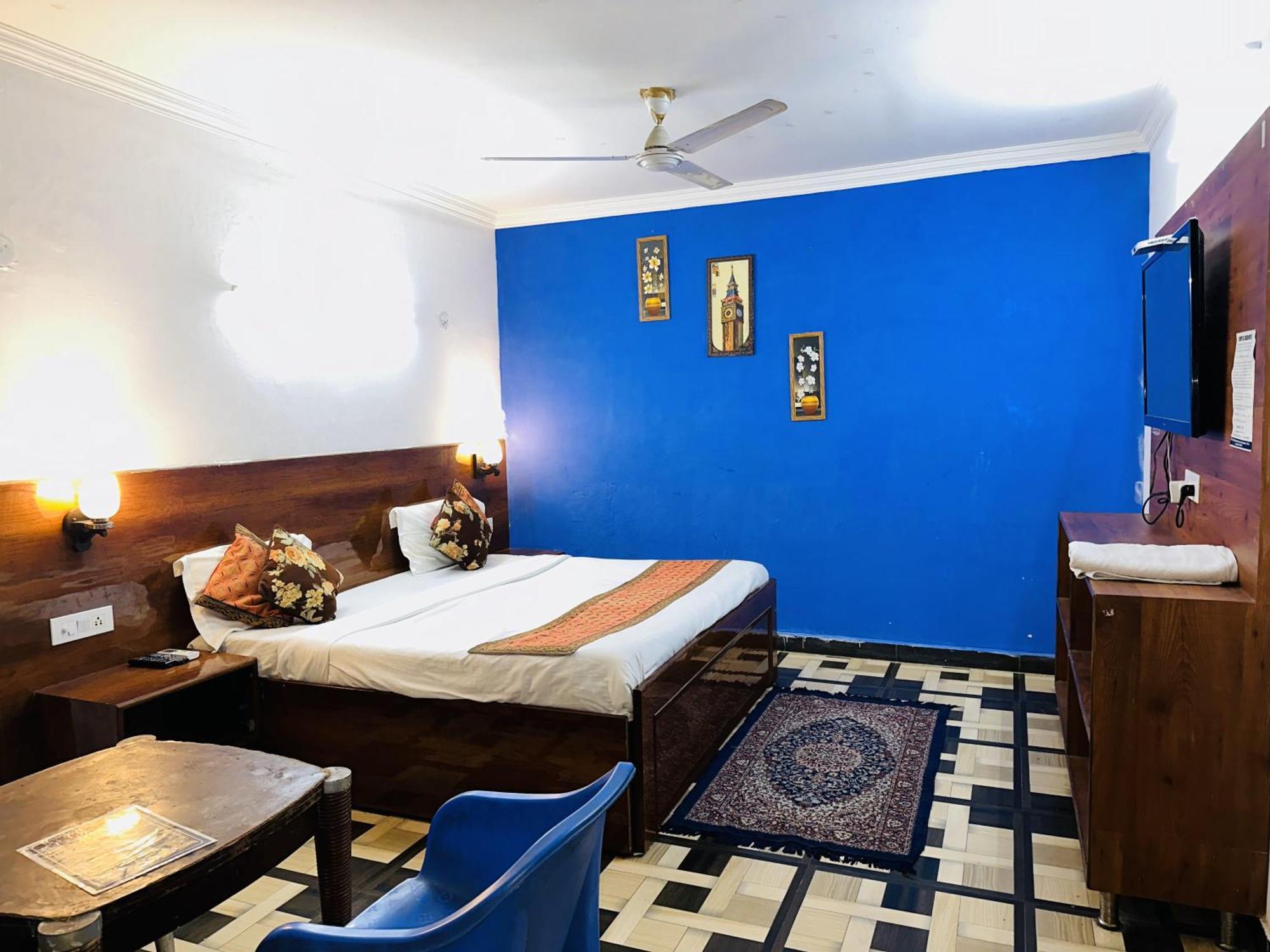 Golden Bed And Breakfast- High Quality Rooms In South Ex-1 D Block Nové Dillí Exteriér fotografie